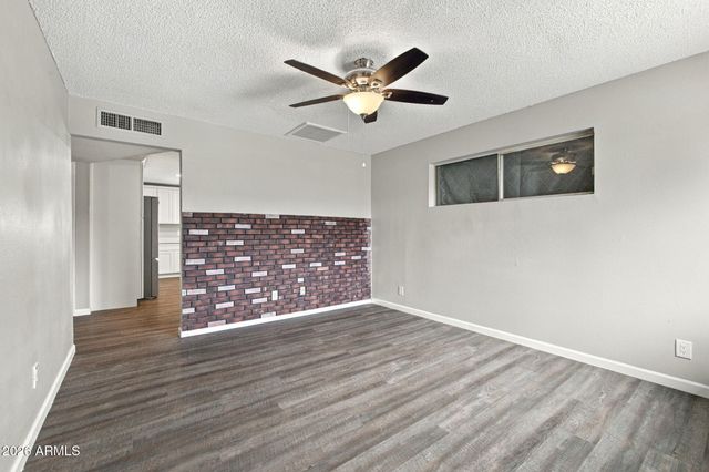 218 W BEAUTIFUL Lane, Phoenix, AZ 85041