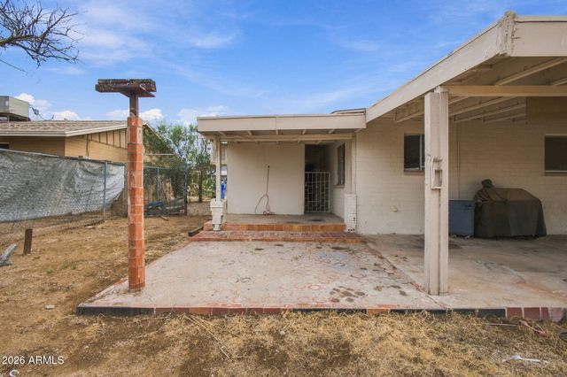 218 W BEAUTIFUL Lane, Phoenix, AZ 85041