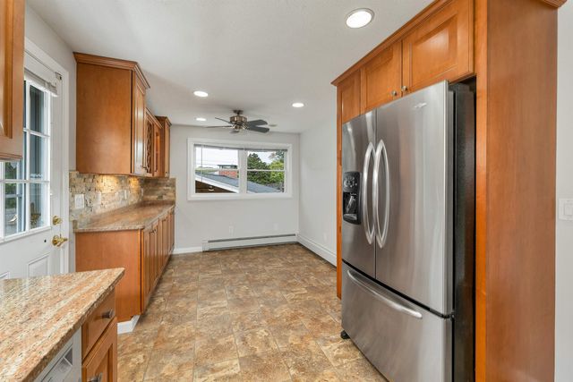 18 E Derry Road, Derry, NH 03038