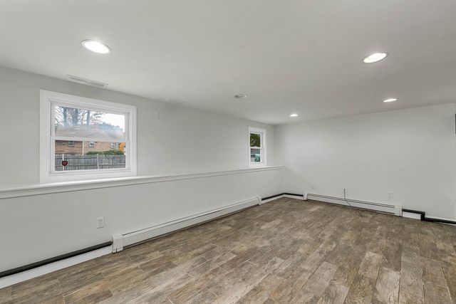 18 E Derry Road, Derry, NH 03038
