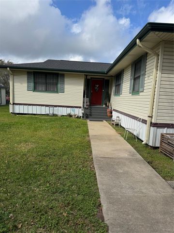 3518 Kansas, Fresno, TX 77545