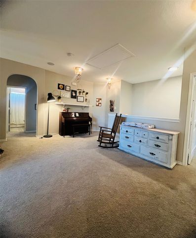 15725 Barton Ridge Drive, Fort Worth, TX 76177