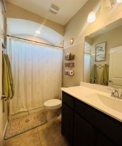 15725 Barton Ridge Drive, Fort Worth, TX 76177