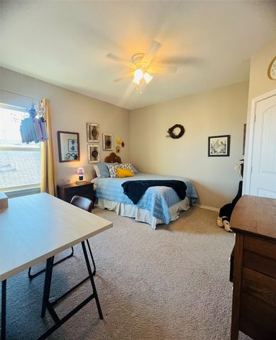 15725 Barton Ridge Drive, Fort Worth, TX 76177