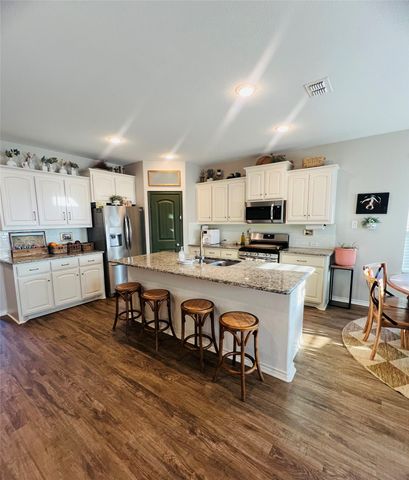 15725 Barton Ridge Drive, Fort Worth, TX 76177