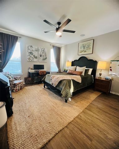 15725 Barton Ridge Drive, Fort Worth, TX 76177