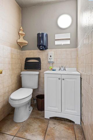 518 W Columbia Dr, Kennewick, WA 99336