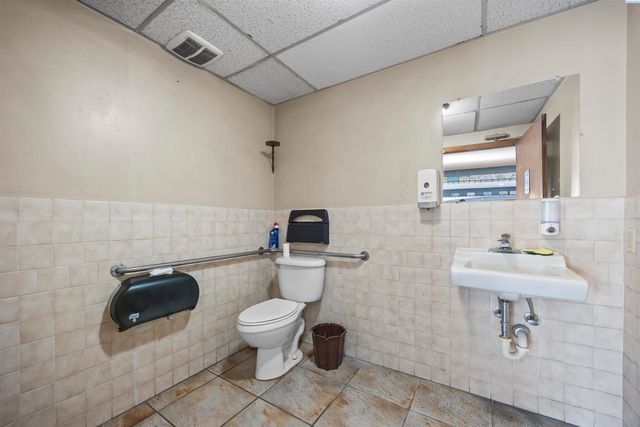 518 W Columbia Dr, Kennewick, WA 99336