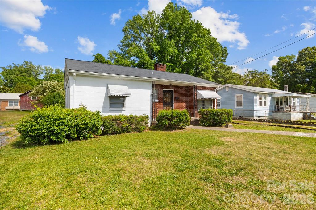 419 S Pearl Street, Troy, NC 27371