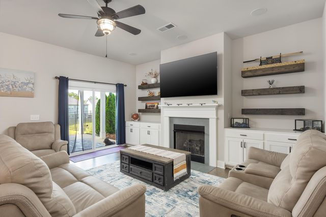 8764 Snowy Owl Road, Ooltewah, TN 37363
