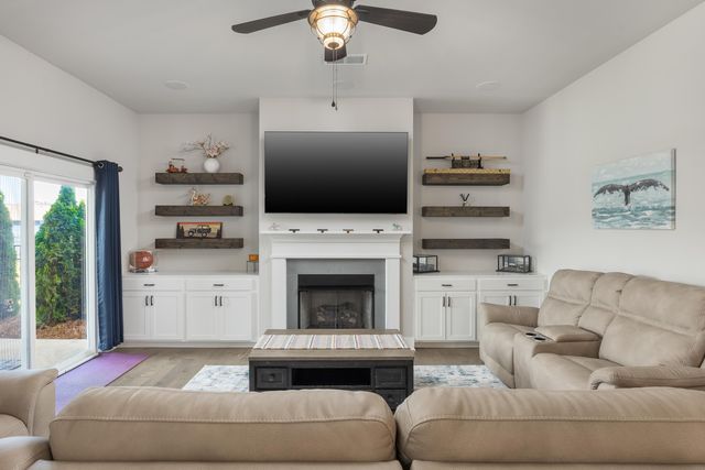 8764 Snowy Owl Road, Ooltewah, TN 37363