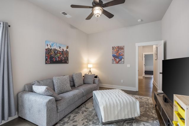 8764 Snowy Owl Road, Ooltewah, TN 37363