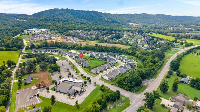8764 Snowy Owl Road, Ooltewah, TN 37363