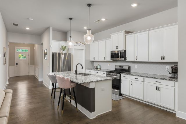 8764 Snowy Owl Road, Ooltewah, TN 37363