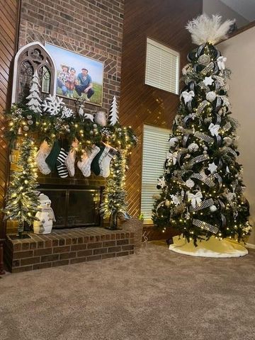 810 Live Oak Avenue, Bay City, TX 77414