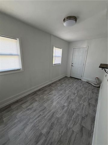 201 S Willis Avenue, Independence, MO 64050