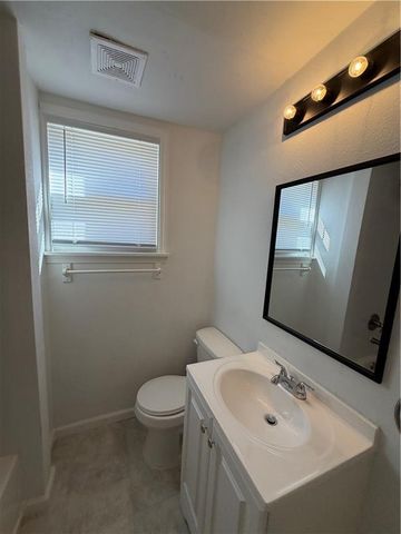 201 S Willis Avenue, Independence, MO 64050