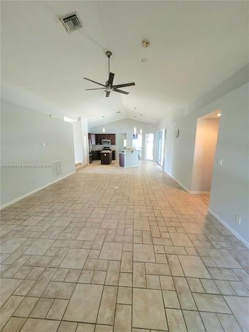 15095 67th Ct N, West Palm Beach, FL 33470