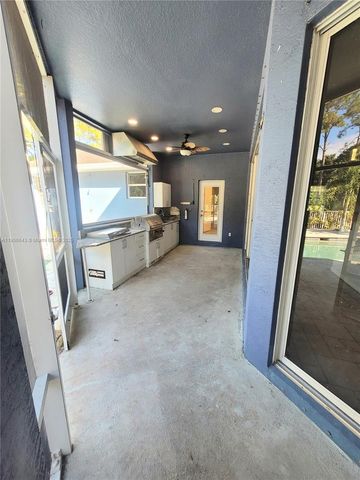 15095 67th Ct N, West Palm Beach, FL 33470