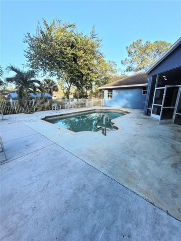 15095 67th Ct N, West Palm Beach, FL 33470