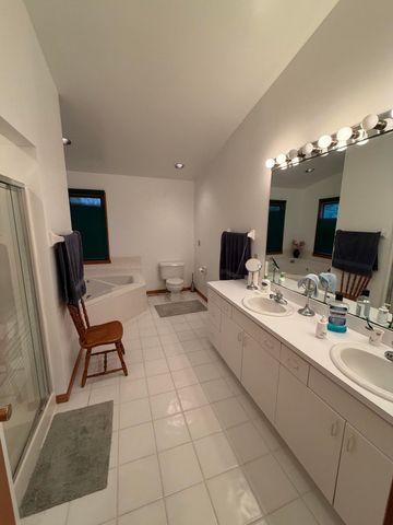 124 Beverly Drive, Chesterton, IN 46304