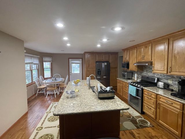 124 Beverly Drive, Chesterton, IN 46304