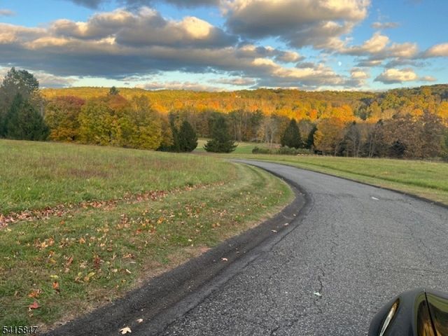 37 Branch Rd, Peapack Gladstone Boro, NJ 07931