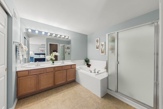 1034 Stephen Court, Aurora, IL 60502