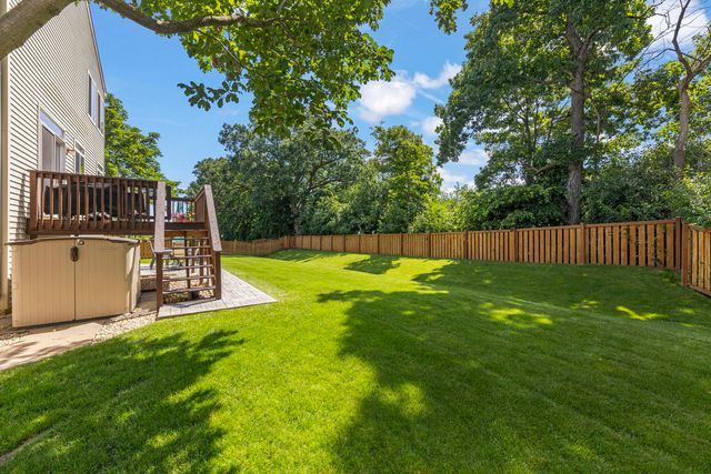 1034 Stephen Court, Aurora, IL 60502