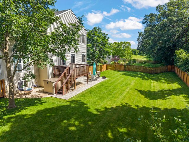 1034 Stephen Court, Aurora, IL 60502