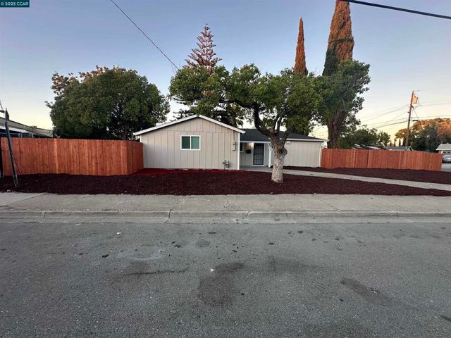 615 School St, Pittsburg, CA 94565