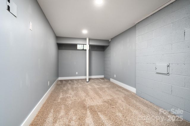 200 Allen Mountain Drive, Black Mountain, NC 28711