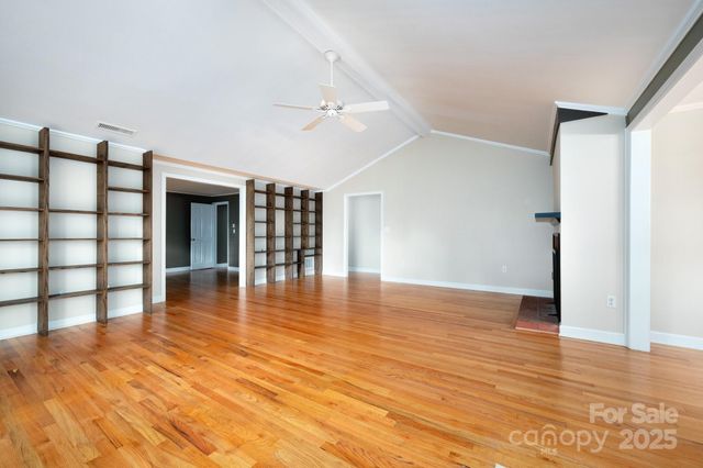 200 Allen Mountain Drive, Black Mountain, NC 28711