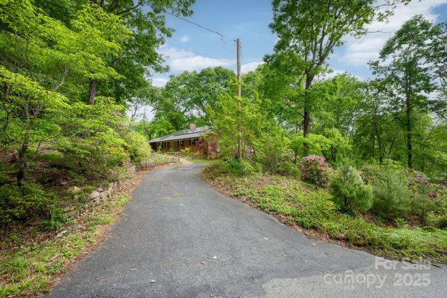 200 Allen Mountain Drive, Black Mountain, NC 28711