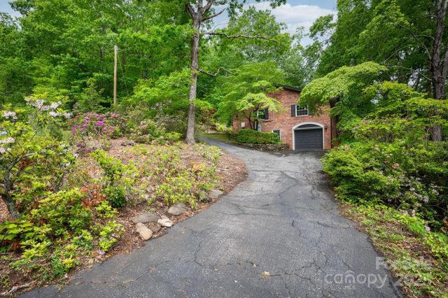 200 Allen Mountain Drive, Black Mountain, NC 28711