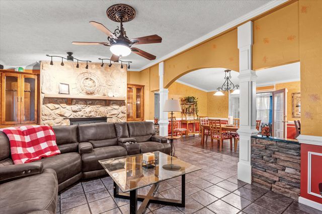 877 W Five Notch Road, North Augusta, SC 29860