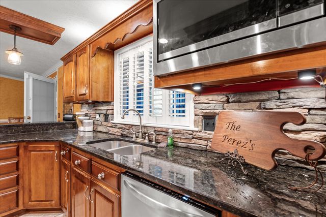 877 W Five Notch Road, North Augusta, SC 29860