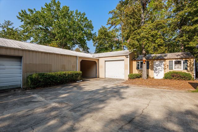 877 W Five Notch Road, North Augusta, SC 29860