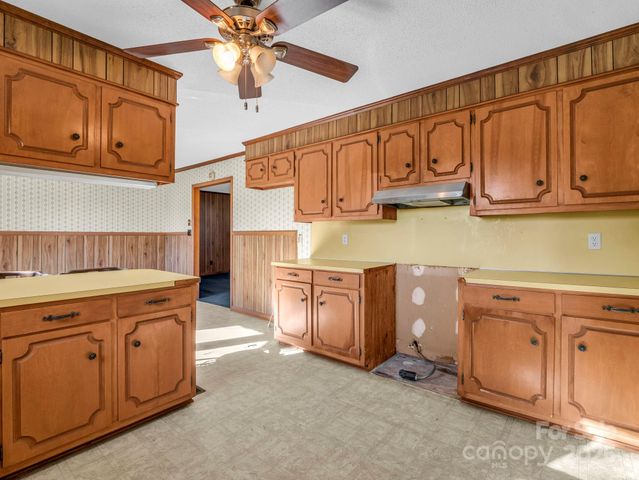 1914 Buffalo Shoals Road, Lincolnton, NC 28092