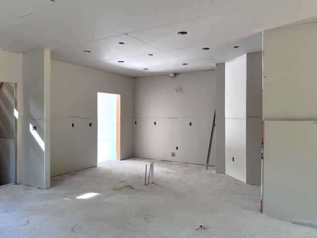 12 Village Circle 12, Guilford, CT 06437