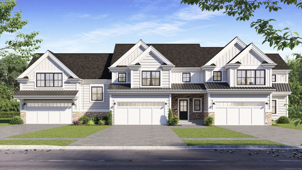 12 Village Circle 12, Guilford, CT 06437