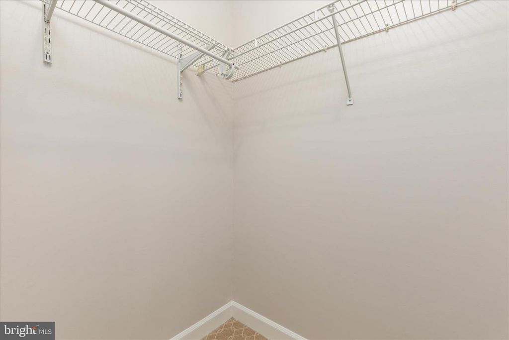 Image 21 of property listing at 12241 FAIRFIELD HOUSE DR #305B, Fairfax, VA 22033