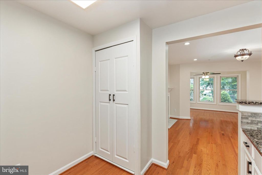Image 3 of property listing at 12241 FAIRFIELD HOUSE DR #305B, Fairfax, VA 22033