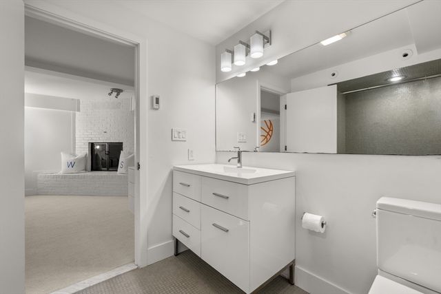 44 Meadowbrook Road, Weston, MA 02493