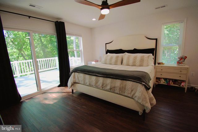 181 HAULOVER DR, Montross, VA 22520