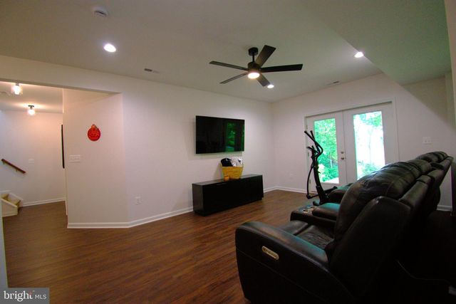 181 HAULOVER DR, Montross, VA 22520