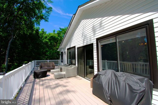 181 HAULOVER DR, Montross, VA 22520