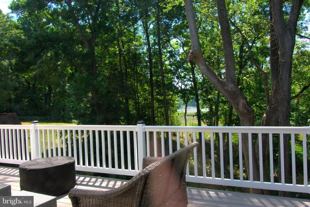 181 HAULOVER DR, Montross, VA 22520