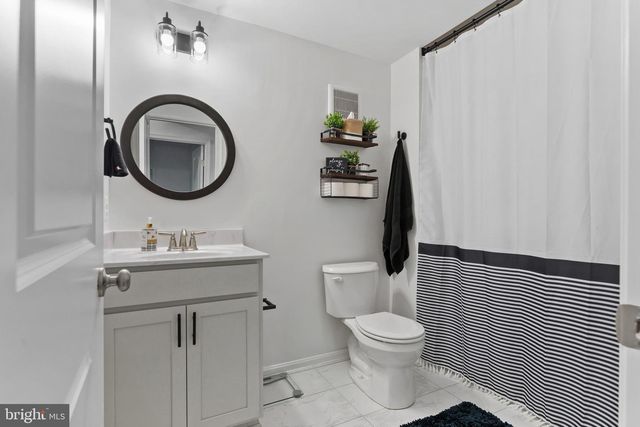 181 HAULOVER DR, Montross, VA 22520