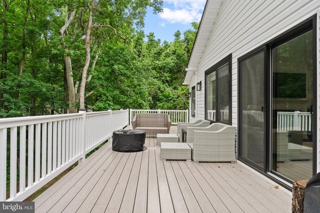181 HAULOVER DR, Montross, VA 22520